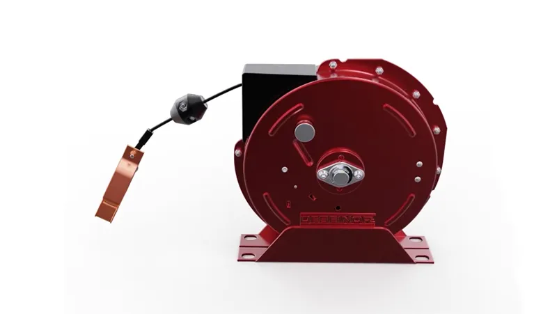 Carrete retráctil para descarga estática